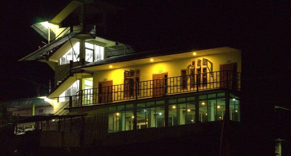 Hills N Lakes Resort, Kaziranga 1